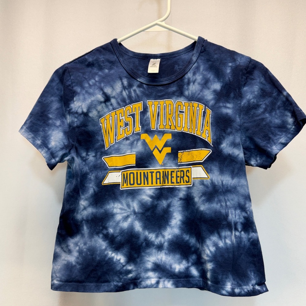 West Virginia Mountaineers T-Shirt Womens XS Blue Tie Dye Cropped WVU NCAA